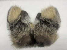 Load image into Gallery viewer, Premium Wild Cross Fox Mitts - Ladies