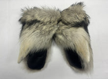 Load image into Gallery viewer, Premium Ladies Wolf Fur Mitts - Bright