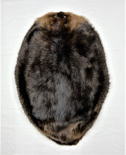 Load image into Gallery viewer, Beaver Pelt - Eastern Dark